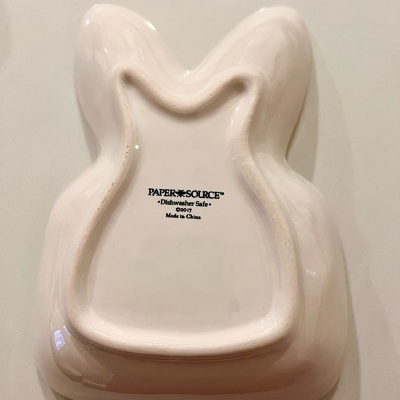 Paper Source Bunny Catchall Plate - Picture 2 of 2